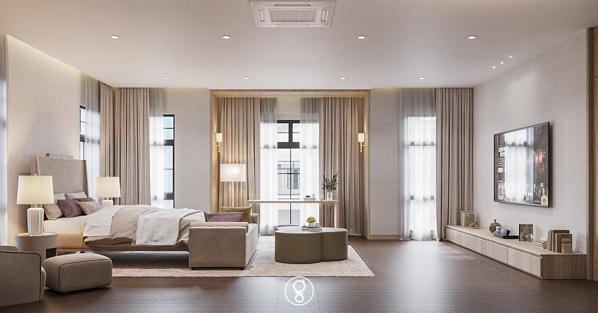 ห้องนอนใหญ่ The Palazzo Pinklao — ห้องยาวกับเตียง ออตโตมัน โต๊ะเขียนหนังสือริมหน้าต่าง และตู้วางทีวีไม้ทรงเตี้ย